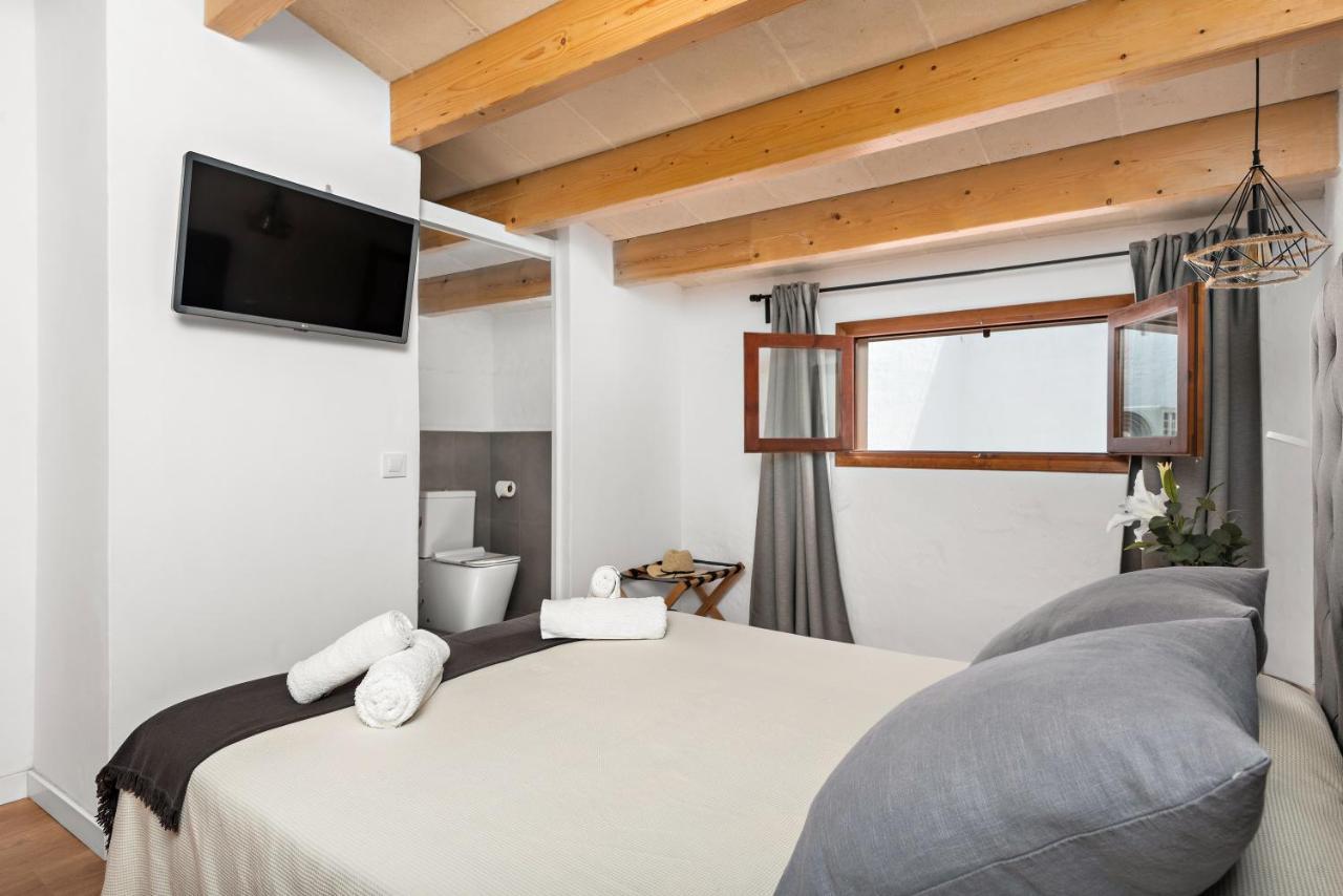 Hotel Boutique Ses 5 Claus Ситадела Екстериор снимка